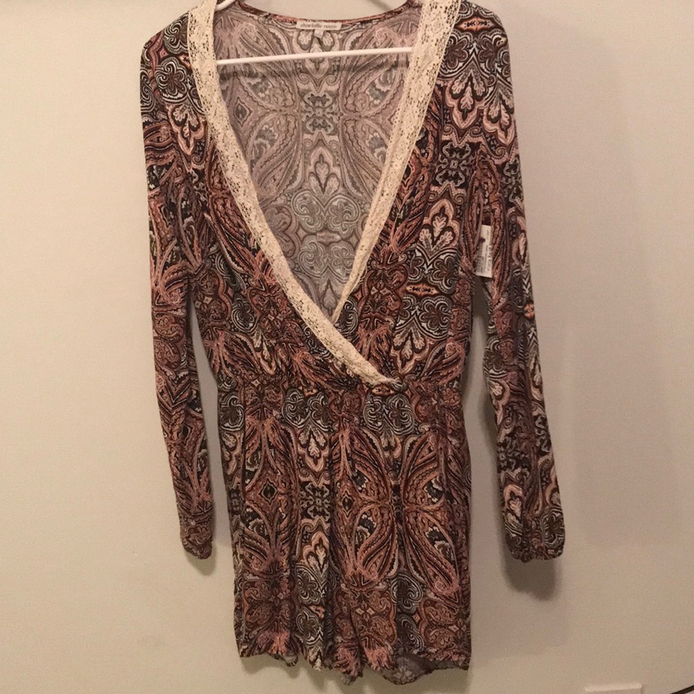 Detailed Romper - Picture 2 of 8